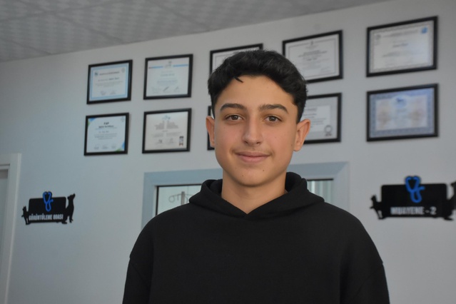 İzmir Çiğli'de öğrenciler Kurabiye için 22 bin liralık tedaviye harçlıkla destek oldu