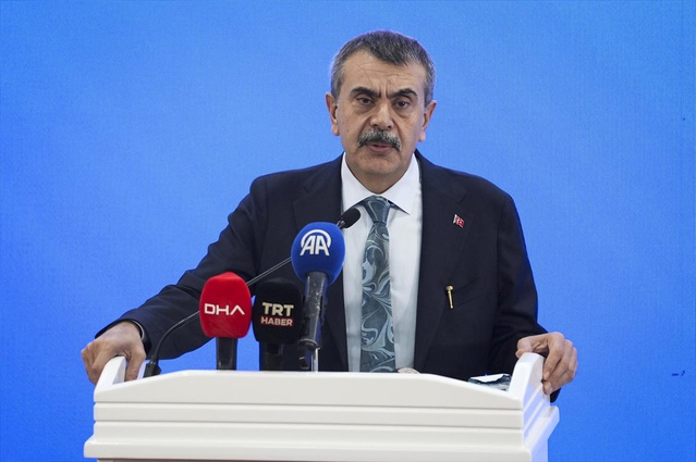 Milli Eğitim Bakanı Tekin'den Kılıçdaroğlu'na ziyaret! Kızının nikahına davet etti