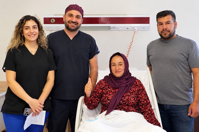 Şanlıurfa'da Rabia Akçiftçi 12 cm kistik kitleden robotik cerrahiyle kurtuldu