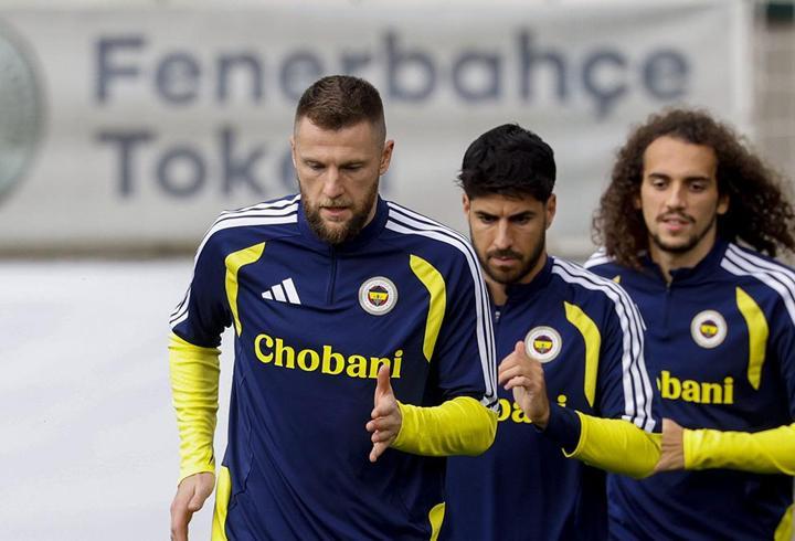 Fenerbahçe'nin Aston Villa maçı kafilesi belli oldu
