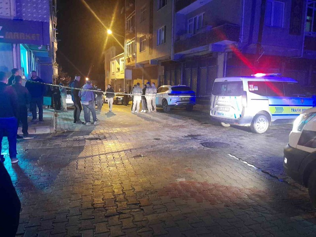 Tartıştığı eşini gözünü kırpmadan öldürdü! 11 aylık bebek aynı gece hem annesiz hem babasız kaldı