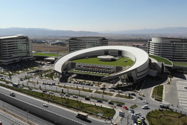 Erzurum Şehir Hastanesi'nde akşam poliklinikleri ekimde 12 branşta hasta kabul edecek
