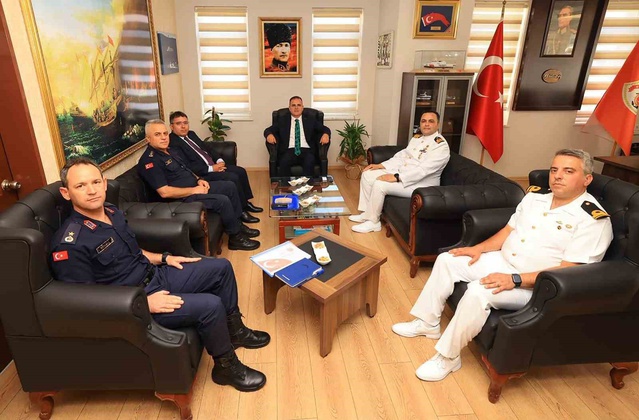 Muğla asayiş toplantısı Sahil Güvenlik'te Vali Akbıyık başkanlığında yapıldı.