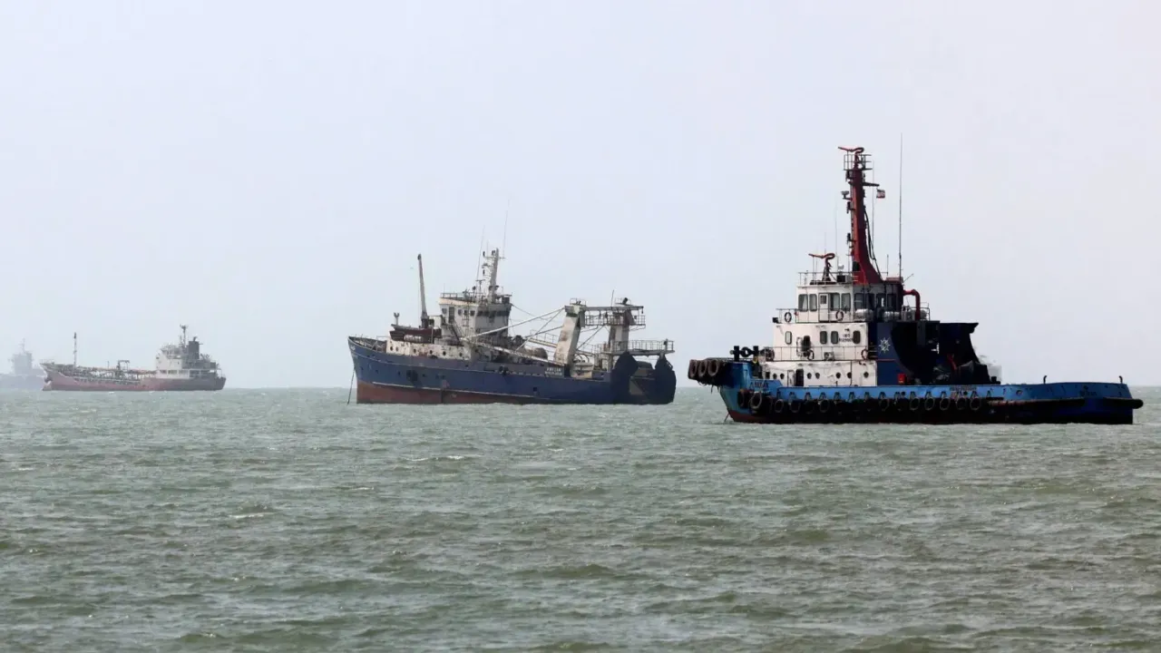 Hürmüz Boğazı’nda tanker ve konteyner gemilerine saldırı