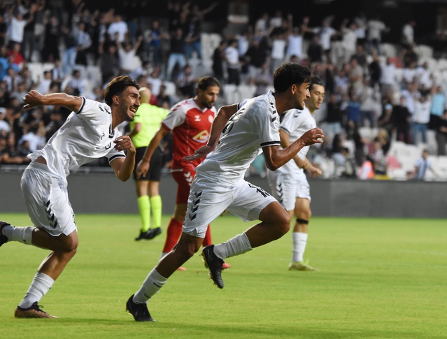 Altay'ın 9 ay ceza alan sol beki Salih Oktay, Gemlik Sümerbey'de ilk golünü attı
