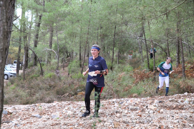 Alanya'da başlayan oryantiring festivalinde 27 ülkeden 800'e yakın sporcu yarışıyor