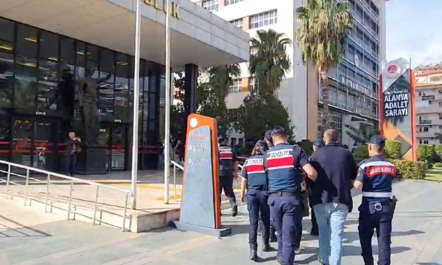 Alanya'da 3 milyon 300 bin TL'lik dolandırıcılıkta 6 şüpheliden 2'si tutuklandı