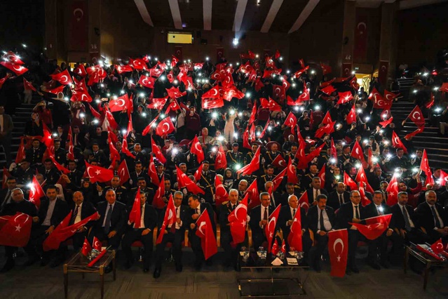 Erzurum'da Cumhuriyet'in 103. yıl dönümü programı Vali Baruş'un konuşmasıyla başladı