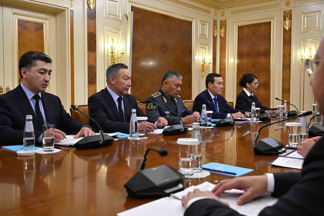 Kazakistan'da 14 askerin öldüğü tatbikatta ilk aşamada 13 ceza davası açıldı