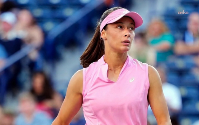 Milli tenisçi Zeynep Sönmez, Wuhan Açık'ta ilk turda Putintseva'ya 2-1 yenilerek elendi