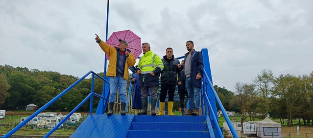 Kocaeli Kandıra'da sağanak kırsal ulaşımı aksattı, su dolan yol kontrollü açıldı