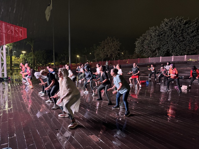 Antalya Konyaaltı'da sağanağa rağmen Mustafa Keskin'in ücretsiz antrenmanı aksamadı