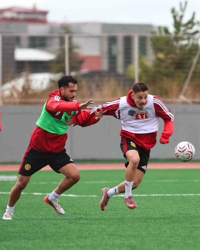 Eskişehirspor, 7-1 yendiği 1922 Akşehir SK ile 3 Ekim'de deplasmanda oynayacak