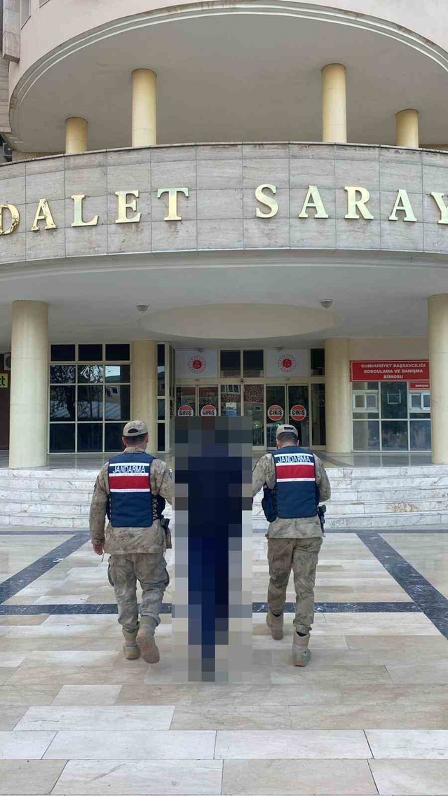 Şanlıurfa Karaköprü'de 15 yıl 7 ay 15 gün hapis cezası olan şahıs tutuklandı