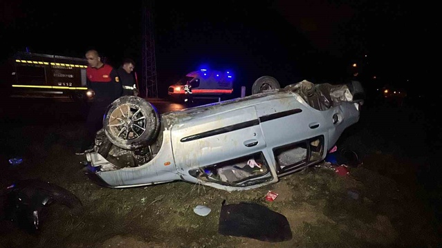 Zonguldak-Ankara karayolunda takla atan otomobildeki 2 kişi yaralandı