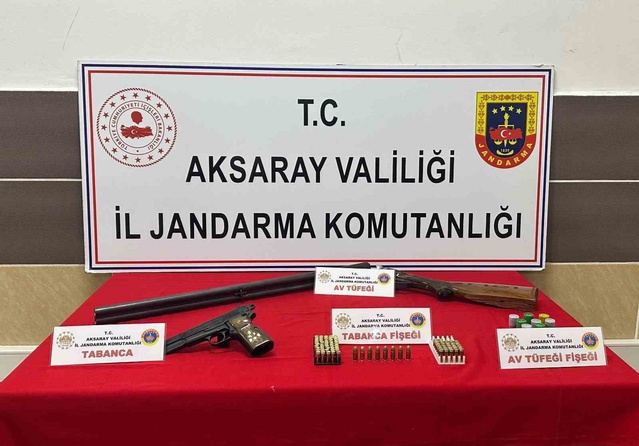 Aksaray'da 3 ilçede eş zamanlı silah operasyonunda 5 şüpheli gözaltına alındı