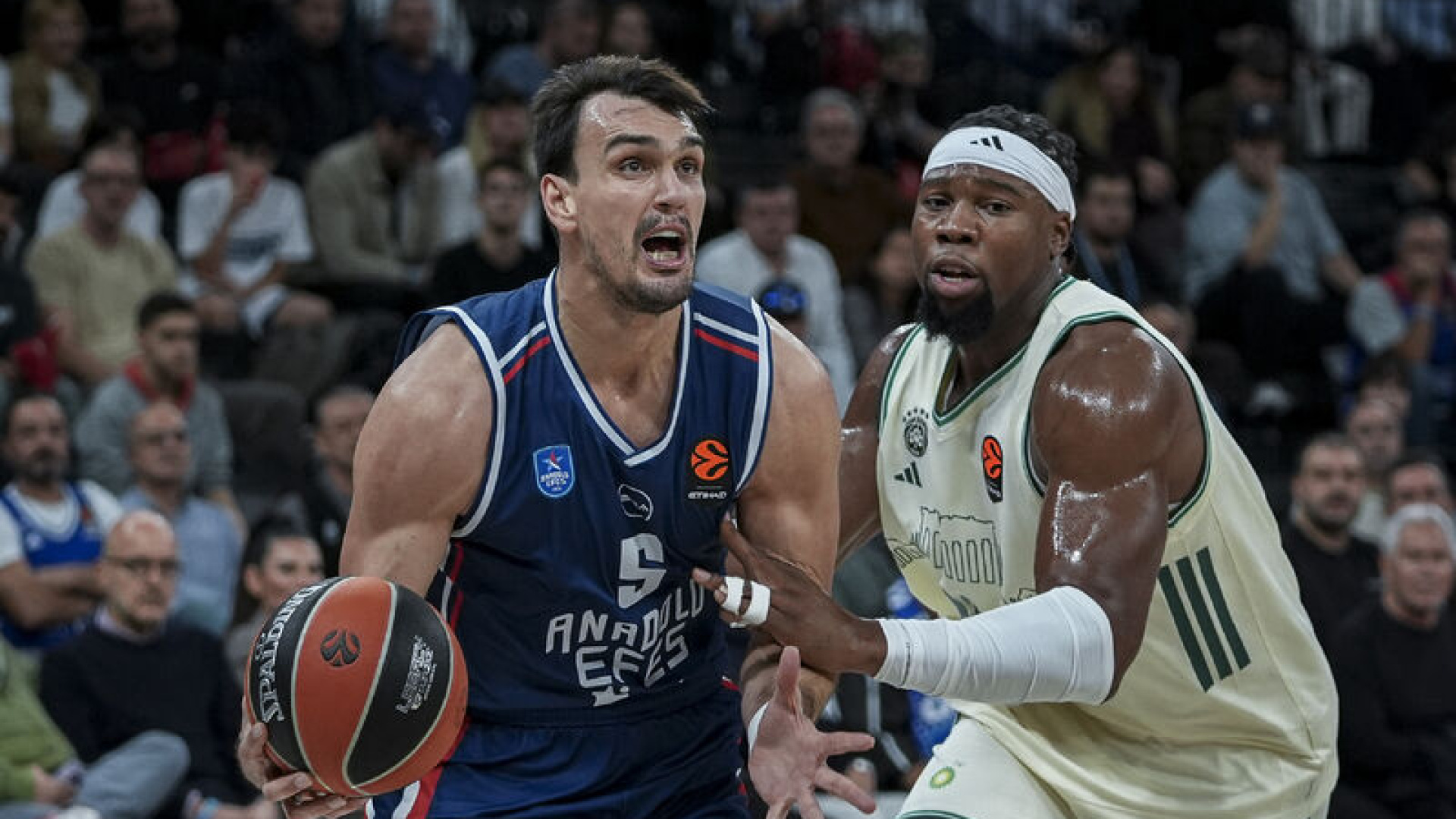 Anadolu Efes'ten PANA'ya büyük fark!
