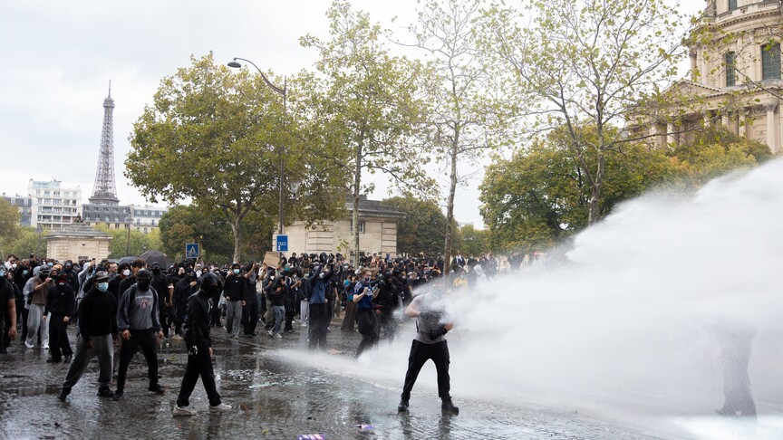 Fransa'da lise eylemlerinde polis ve jandarma şiddetine ilişkin 83 soruşturma açıldı