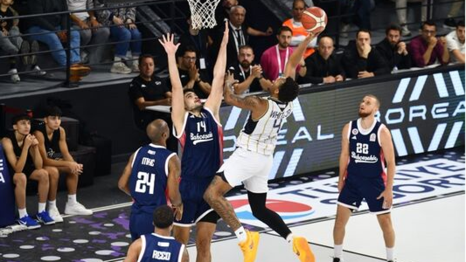 Bahçeşehir Koleji'nden 2'de 2!