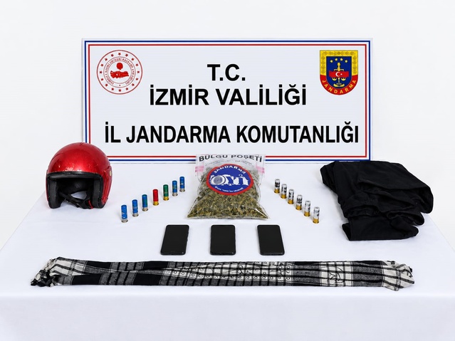 İzmir Ödemiş'te iki araca av tüfeğiyle ateş açan 3 şüpheliden 2'si tutuklandı