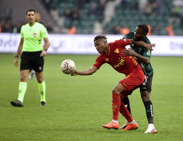 Kocaelispor, Göztepe karşısında ilk yarıyı 1-0 geride kapattı