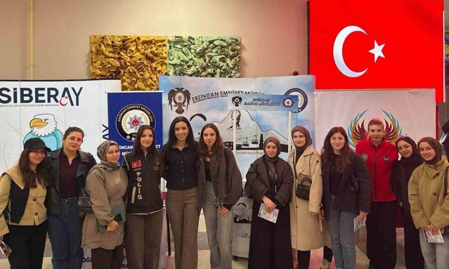 Erzincan polisi, Yalnızbağ Kampüsü'nde 9 bin 600 öğrenciye bilgilendirme yaptı