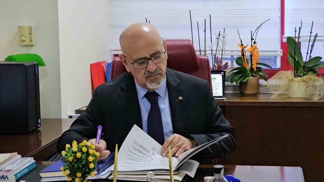 Prof. Dr. Mungan, kanserden korunmada vitamin hapları yerine doğal gıdaları önerdi