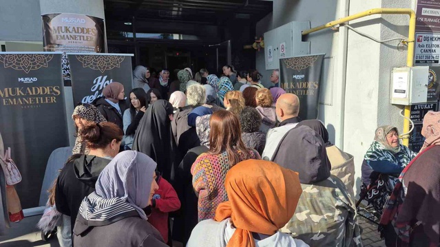 Eskişehir'de 150'nin üzerinde kutsal emanet sergisine vatandaşlar akın etti