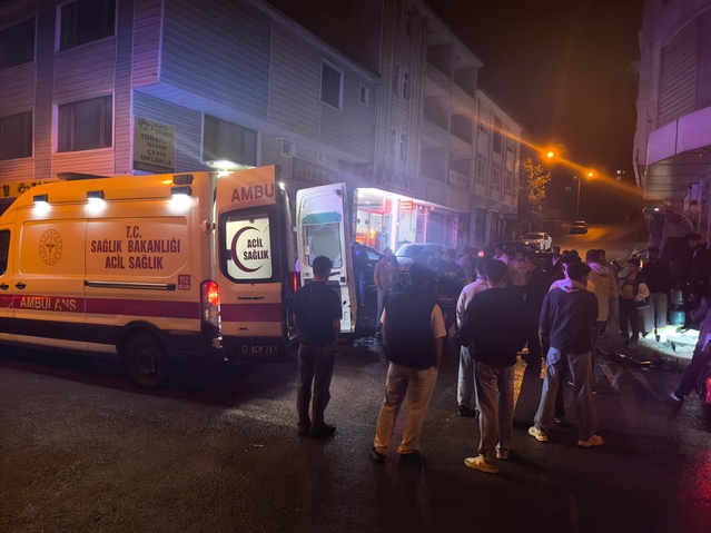 Bingöl Solhan'da kamyonet ile motosiklet çarpıştı, motosiklet sürücüsü yaralandı