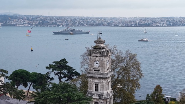 Cumhuriyet Bayramı'nda 29 gemi ziyarete açıldı, İstanbullular TCG Kemalreis'i gezdi