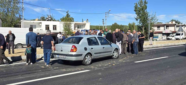 Muğla Seydikemer'de 77 yaşındaki Şükrü Uslu'ya otomobil çarptı, hastanede öldü