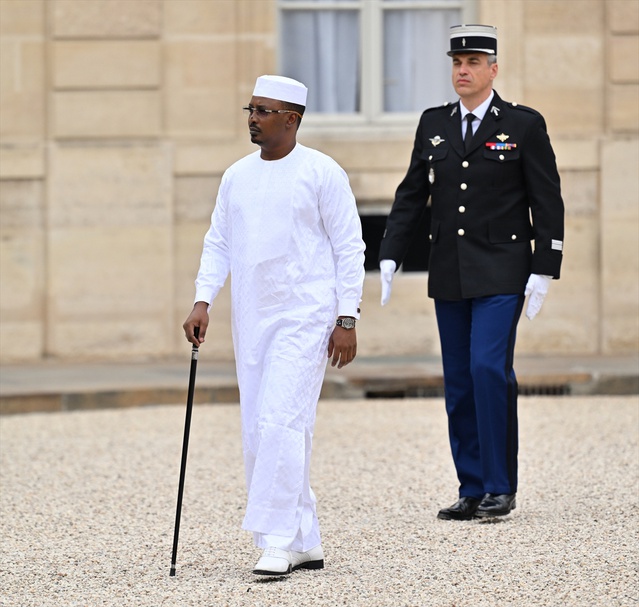 Fransa ile Çad, Elysee'de savunma ortaklığını güçlendirecek niyet beyanı imzaladı