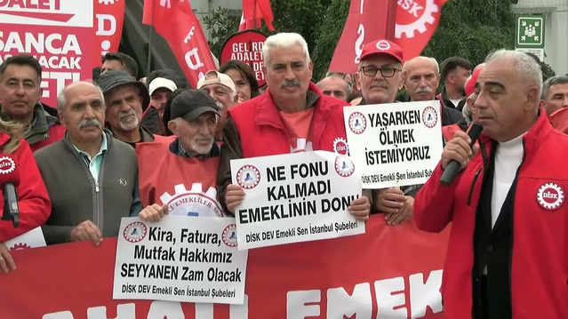 DİSK Bakırköy'de adalet için buluştu, Halk TV'ye kayyum müdahalesini protesto etti