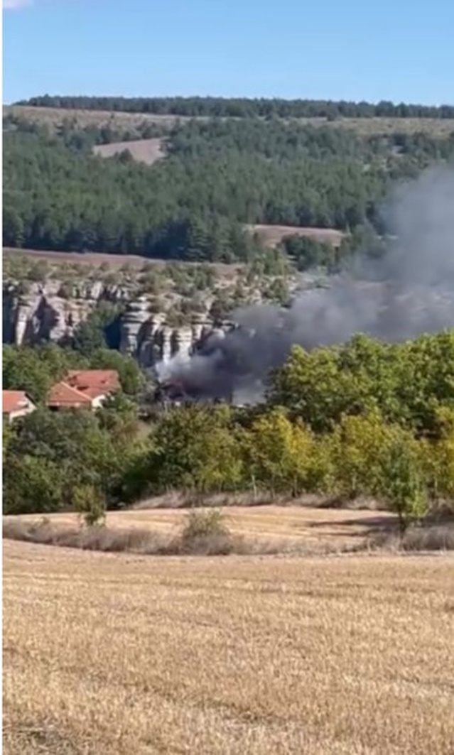 Karabük Safranbolu'da evin çatısındaki yangın itfaiye ekiplerince söndürüldü
