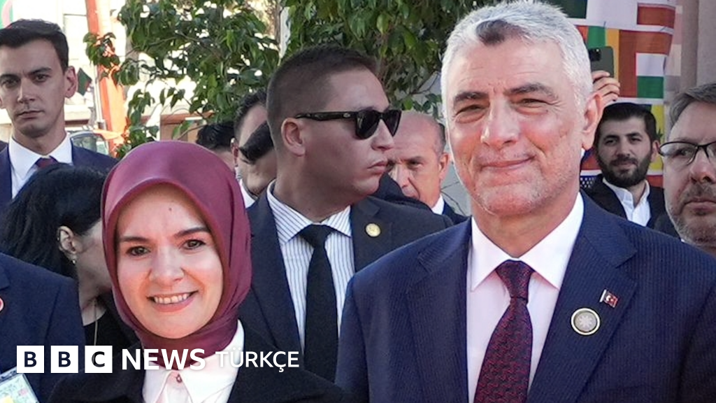 AKP'li iki bakandan fon kazancı sorularına yanıt