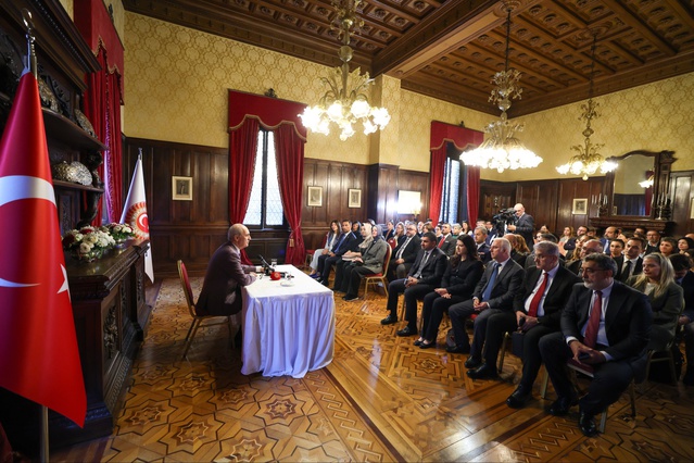 TBMM Başkanı Kurtulmuş, Roma'da düzenlenen Türk Toplumu Buluşması'na katıldı.