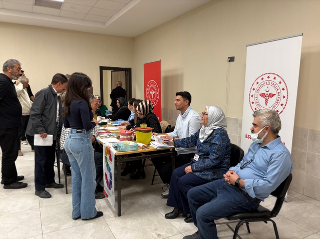 Malatya Battalgazi'de eğitim personeline kan şekeri ve tansiyon taraması yapıldı