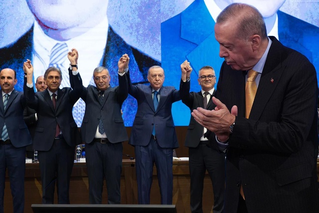 Bomba kulis! Biri büyükşehir 9 belediye başkanı daha AK Parti'ye geçiyor, isimleri bile belli