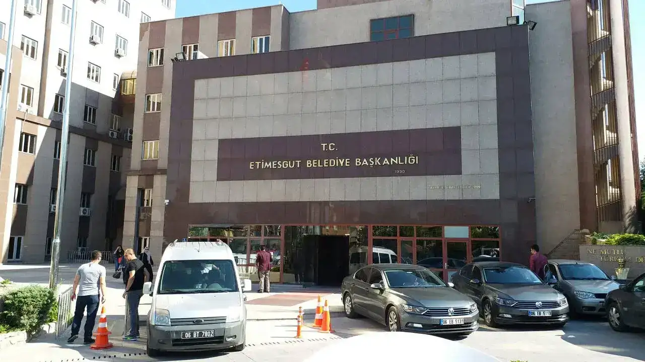 Etimesgut Belediyesine ikinci dalga operasyon: 25 kişi gözaltına alındı