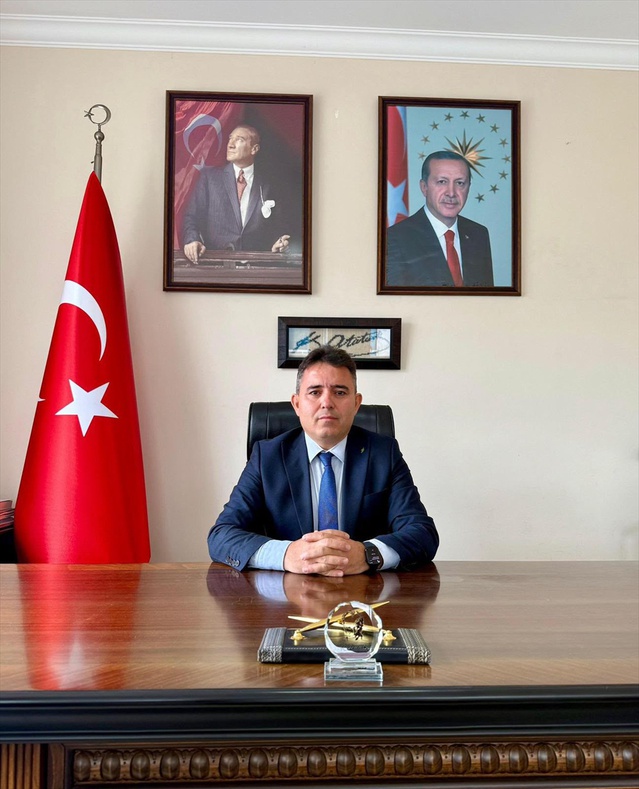 Marmaris Kaymakamı Kaya, Yaşlılar Günü mesajında yaşlıları köprü olarak nitelendirdi