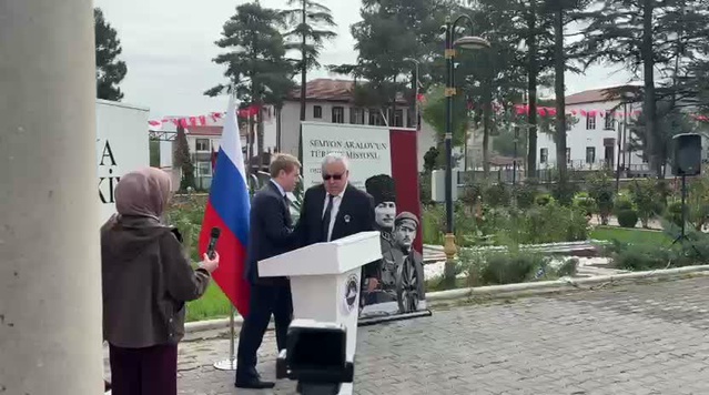 Kalecik'te 1895 yapımı Rus sahra topuna Türkçe-Rusça anı plaketi konuldu