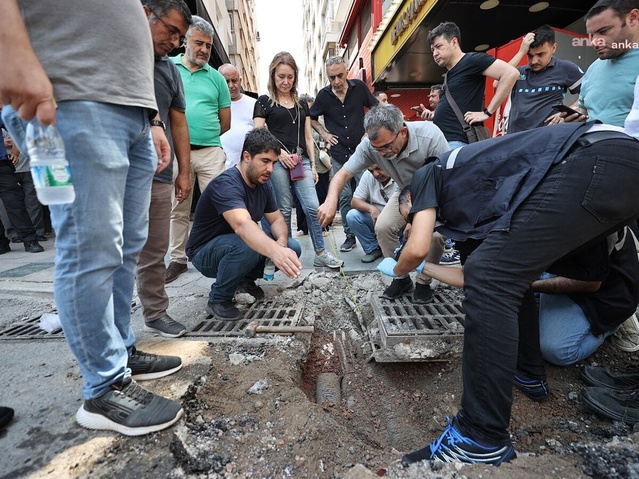Mahkeme, İzmir'deki elektrik akımı davasında duruşmayı 8 Ocak 2027'ye erteledi
