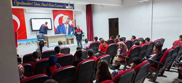 Palu'da ilkokul öğrencilerine gıda güvenliği ve su israfı eğitimi verildi