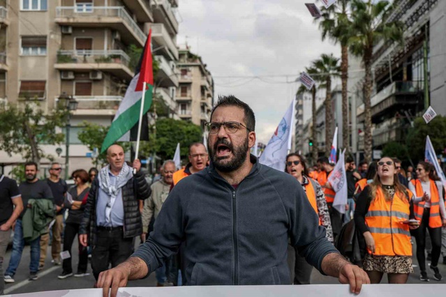Liman işçileri 22 ülkede silah ihracatına karşı 113 limanda greve gitti