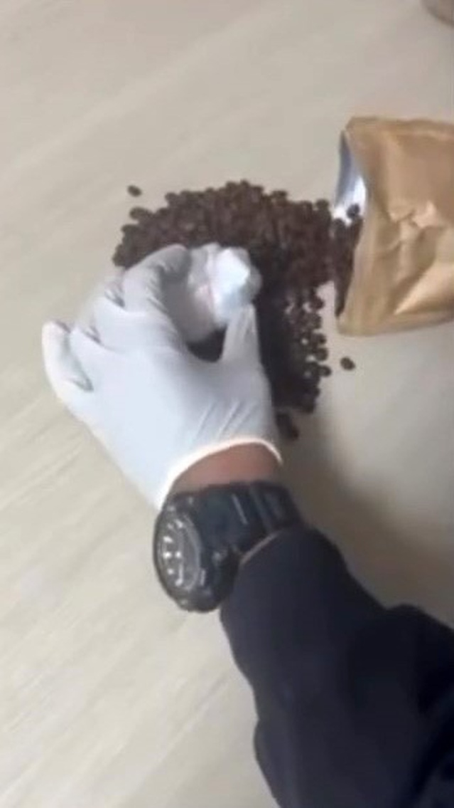 Bilecik'te araçta kahve paketlerinde kokain ele geçirildi, 3 kişi tutuklandı