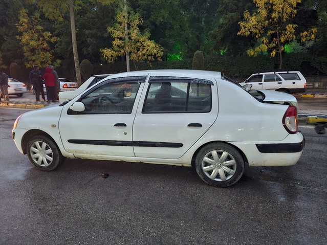 Konya Seydişehir'de iki otomobil çarpıştı, aralarında bebek de olan 6 kişi yaralandı