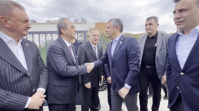 Özgür Özel, Silivri'de İBB davasında savunma öncesi iddianameyi eleştirdi