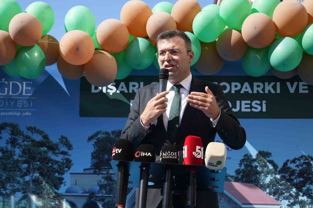 Niğde'de yaklaşık 100 milyon liralık Dışarı Camii otopark projesinin temeli atıldı