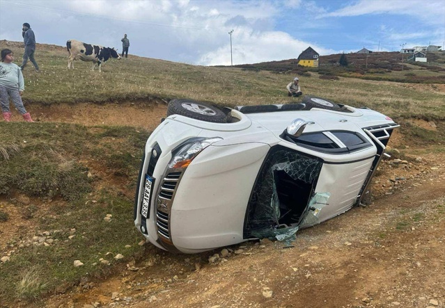 Giresun Görele'de yayla obasında devrilen kamyonette 1'i ağır 4 kişi yaralandı