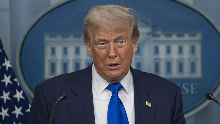 Trump: Hürmüz Boğazı'nın adını Trump Boğazı olarak değiştirmeyi düşünüyoruz